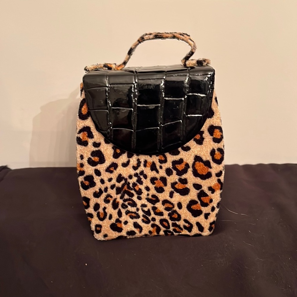 Travel jewelry box
